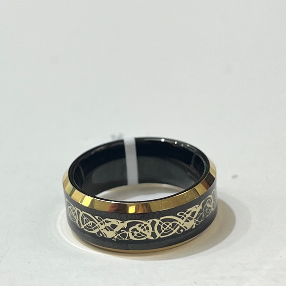 8mm Tungsten Ring black and yellow gold plated Celtic cut out design beveled - Picture 8 of 11